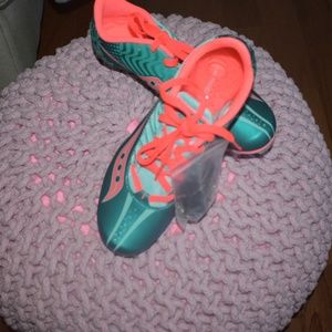 Brand New Saucony Spitfire Spike